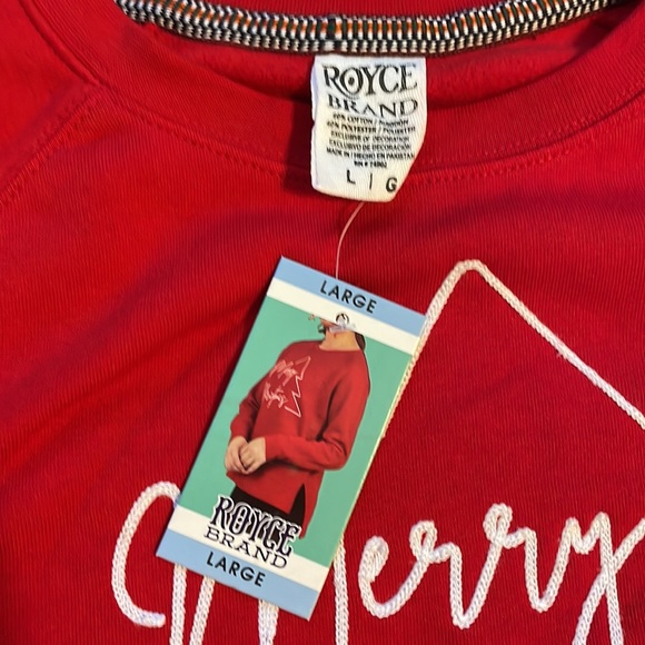 Women’s Christmas Sweatshirts Size Large - Picture 7 of 7